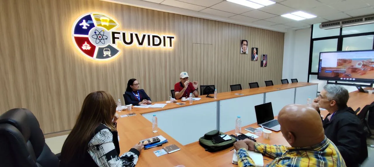 Evidencia fotográfica 3 de la noticia en los laboratorios de FUVIDIT Caracas, Venezuela