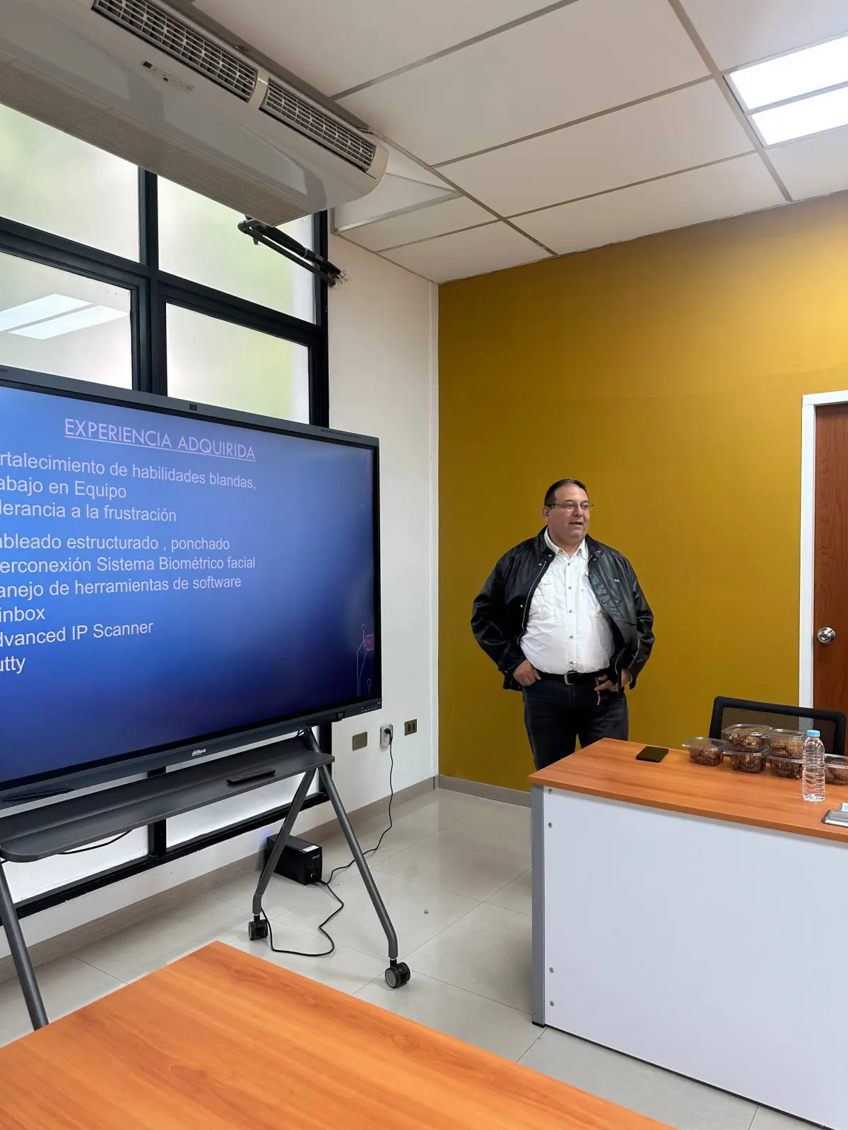 Evidencia fotográfica 4 de la noticia en los laboratorios de FUVIDIT Caracas, Venezuela