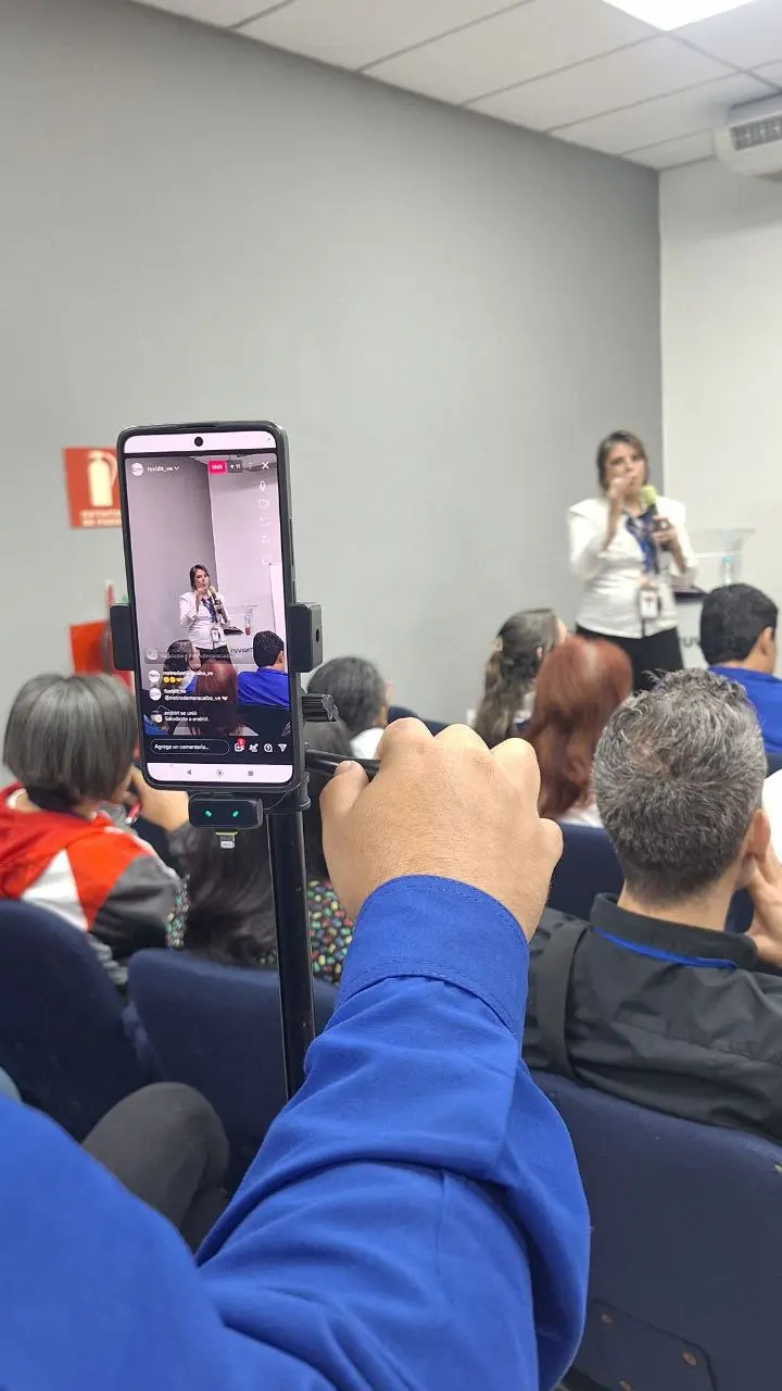 Evidencia fotográfica 2 de la noticia en los laboratorios de FUVIDIT Caracas, Venezuela
