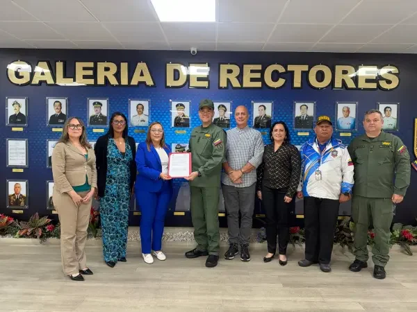 Fotografía de portada: FUVIDIT y UNEFA firman convenio para impulsar la investigación y desarrollo tecnológico en el sector transporte